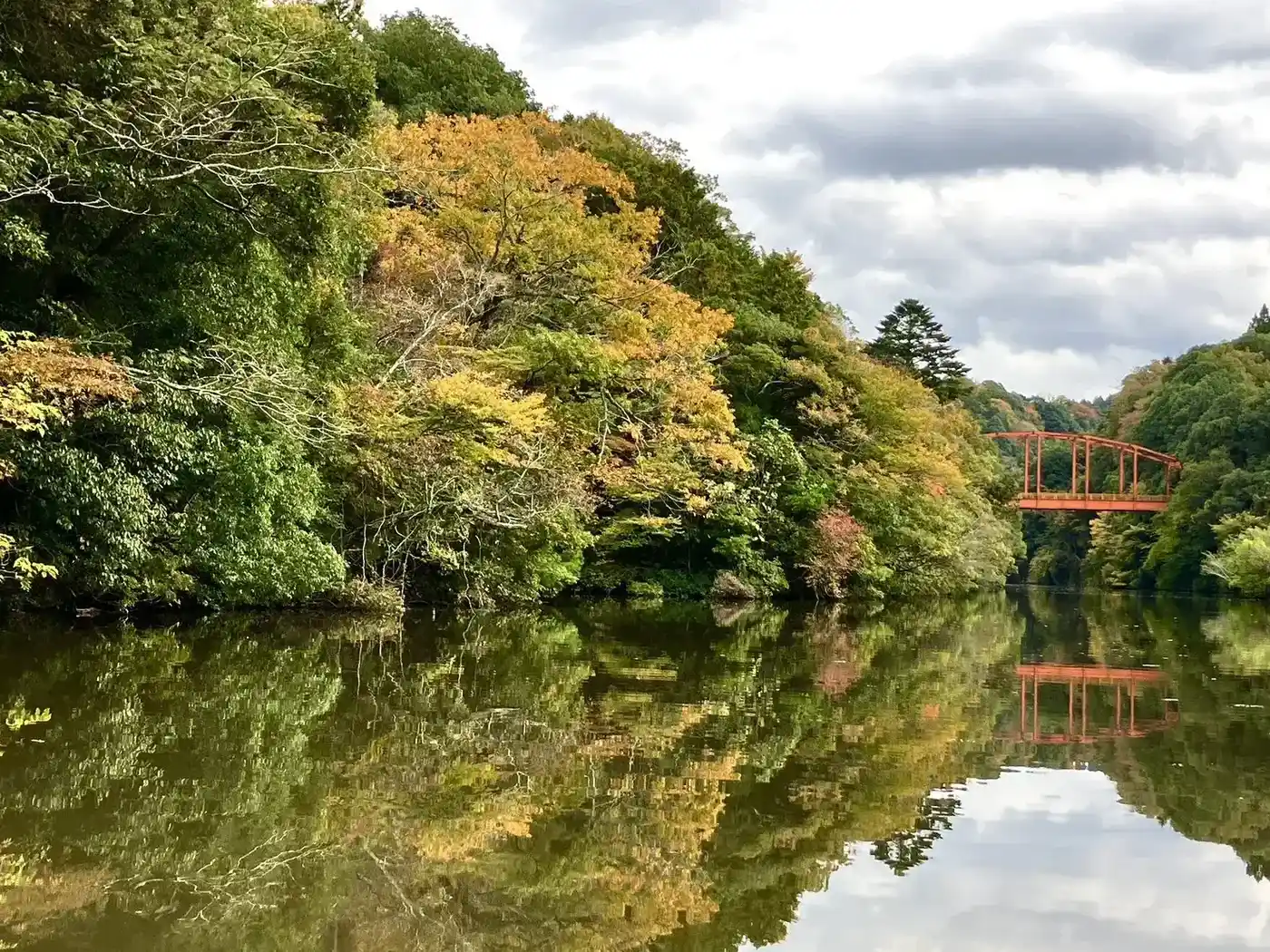 亀山湖の紅葉